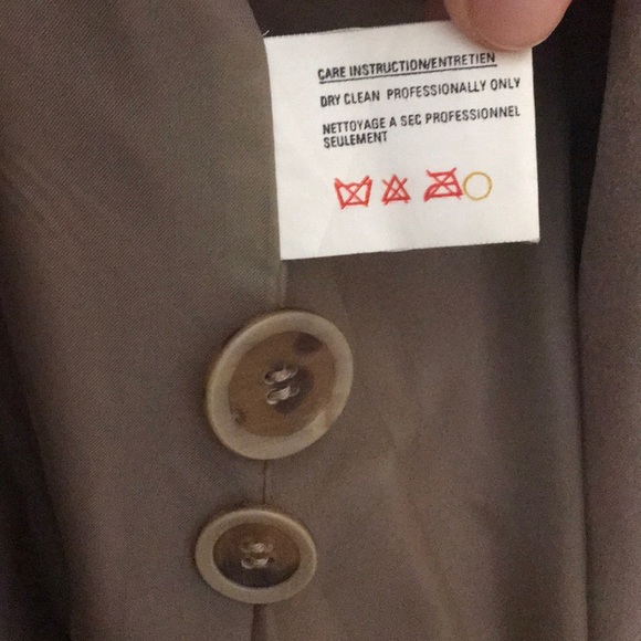 Amazing trench coat! - Picture 6 of 8